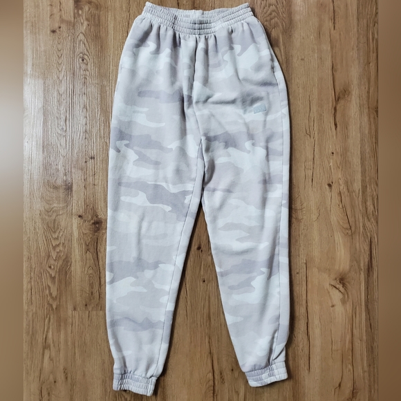 Pink pants SKU64 - Picture 3 of 4